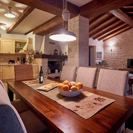 Casa vacanze Sujevic Fuer Unvergessliche Ferien - Istrien By Interhome Motovun